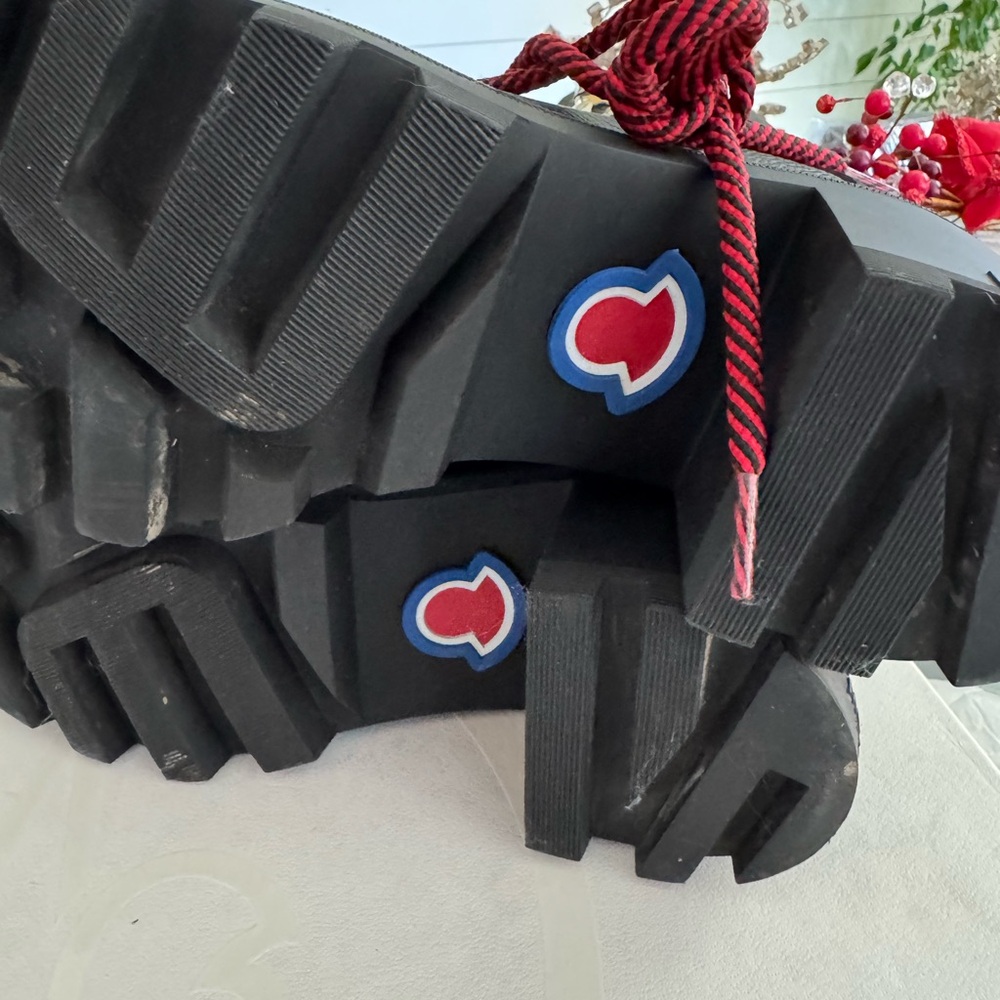 Moncler Carol Boot - Picture 10 of 12